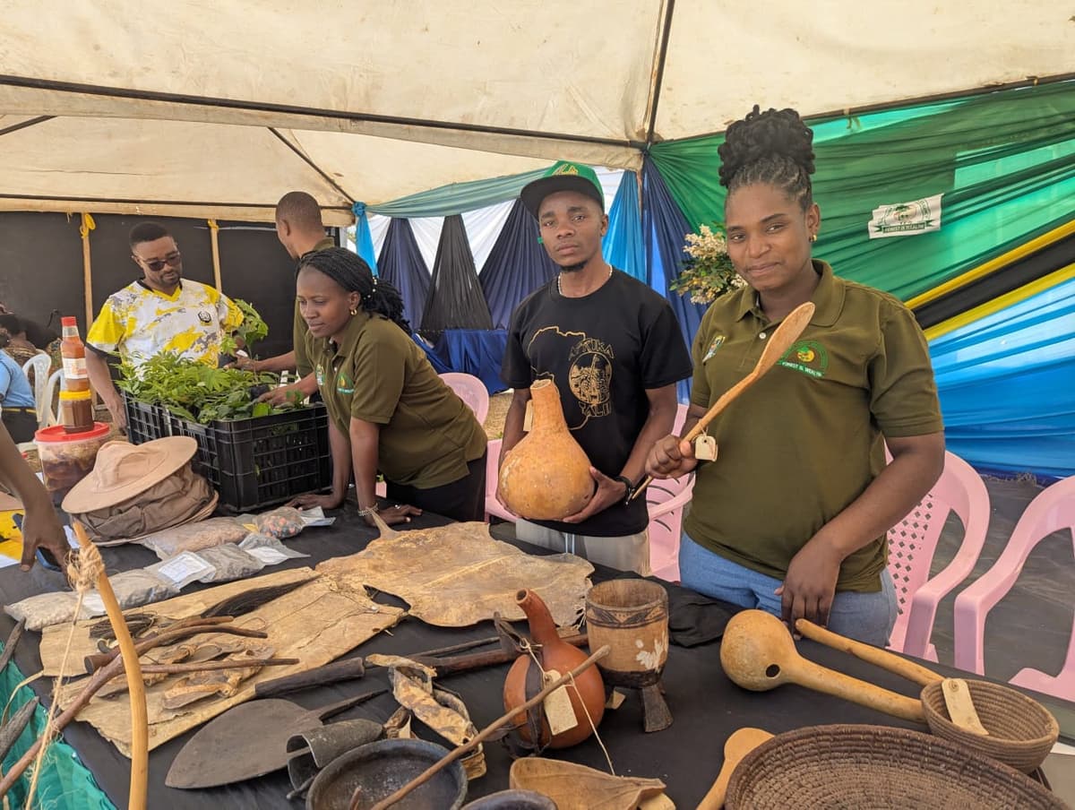Showcasing cultural artifacts at conservation expo
