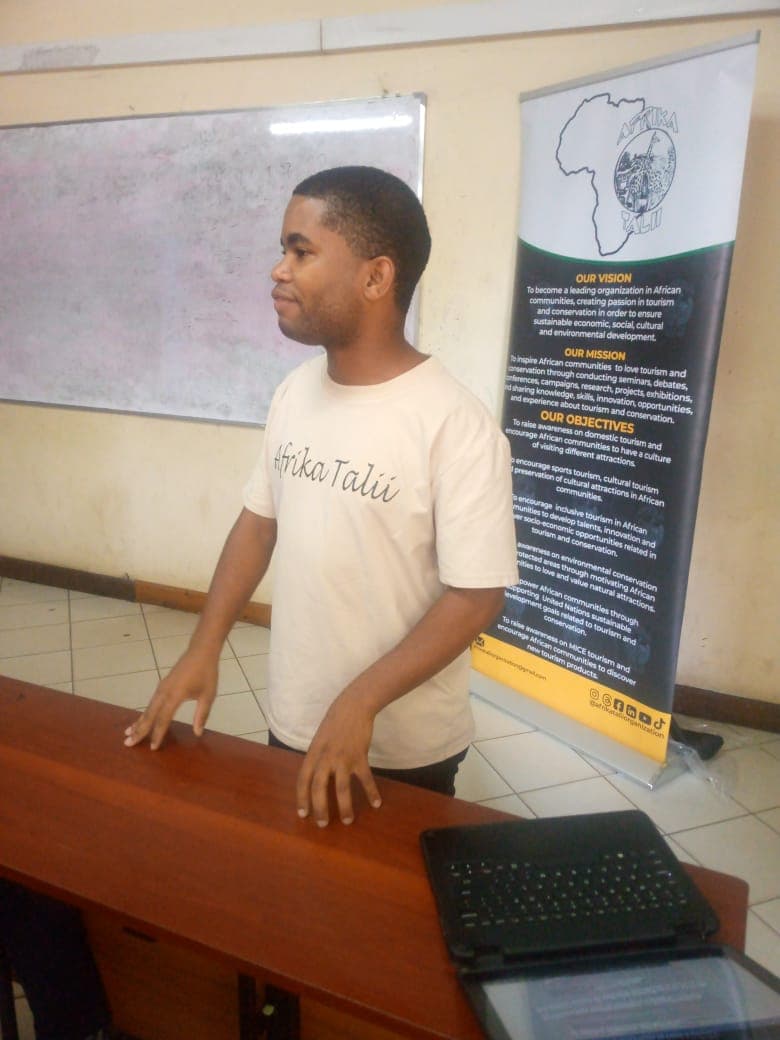 Club seminar in progress